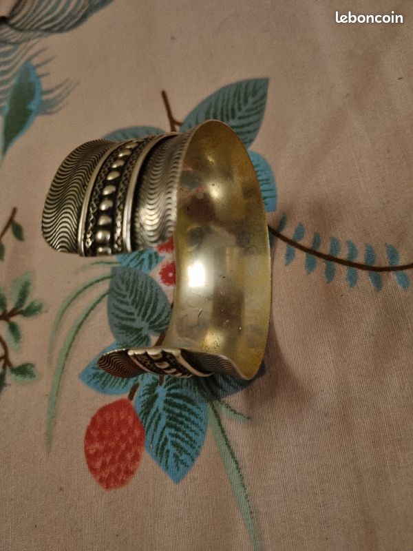 Bracelet (image 3)