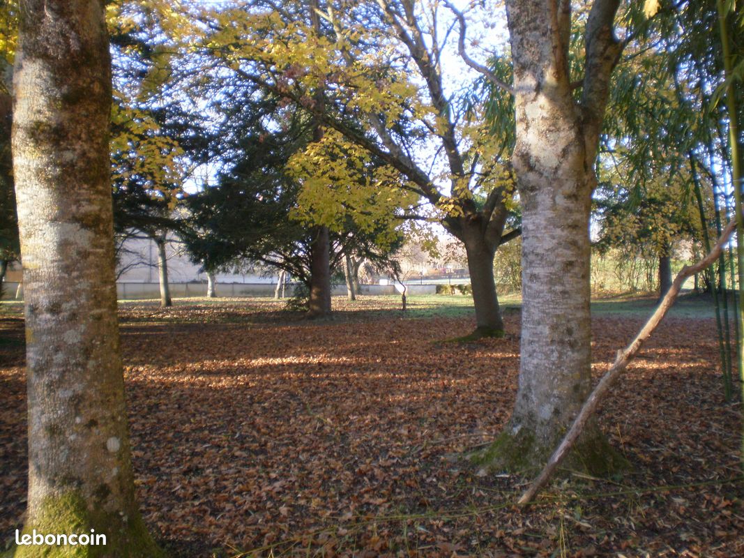 Terrain à bâtir 2644m2 à Lacs · 25 000 €