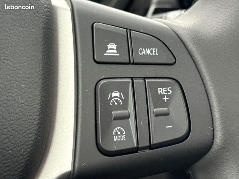 Suzuki S-Cross 1.4 Boosterjet Hybrid 110ch Style MY25 (image 17)