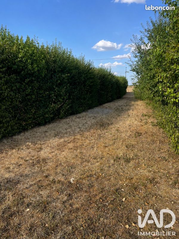 Terrain 2367 m² · à Plou · 2 367 m² · 39 000 €