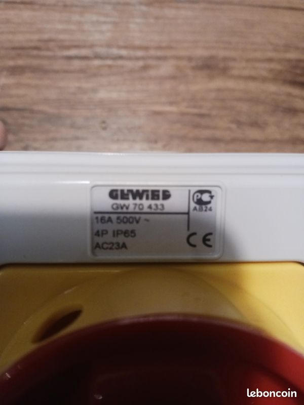 Coupure de proximité 4P 16A IP65 GEWISS 70433 (image 2)