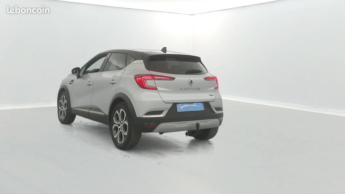 RENAULT Captur E-Tech full hybrid 145 Techno (image 3)