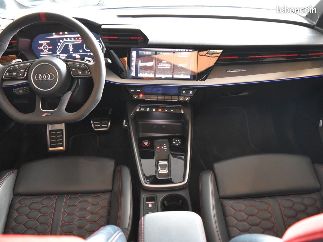 AUDI RS3 SPORTBACK 2.5 TFSI 400 S tronic 7 Quattro (image 23)
