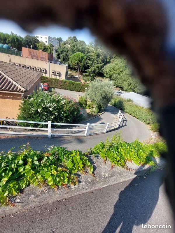 Appartement 3 pièces 110 m² · à Carros · 110 m² · 1 400 €