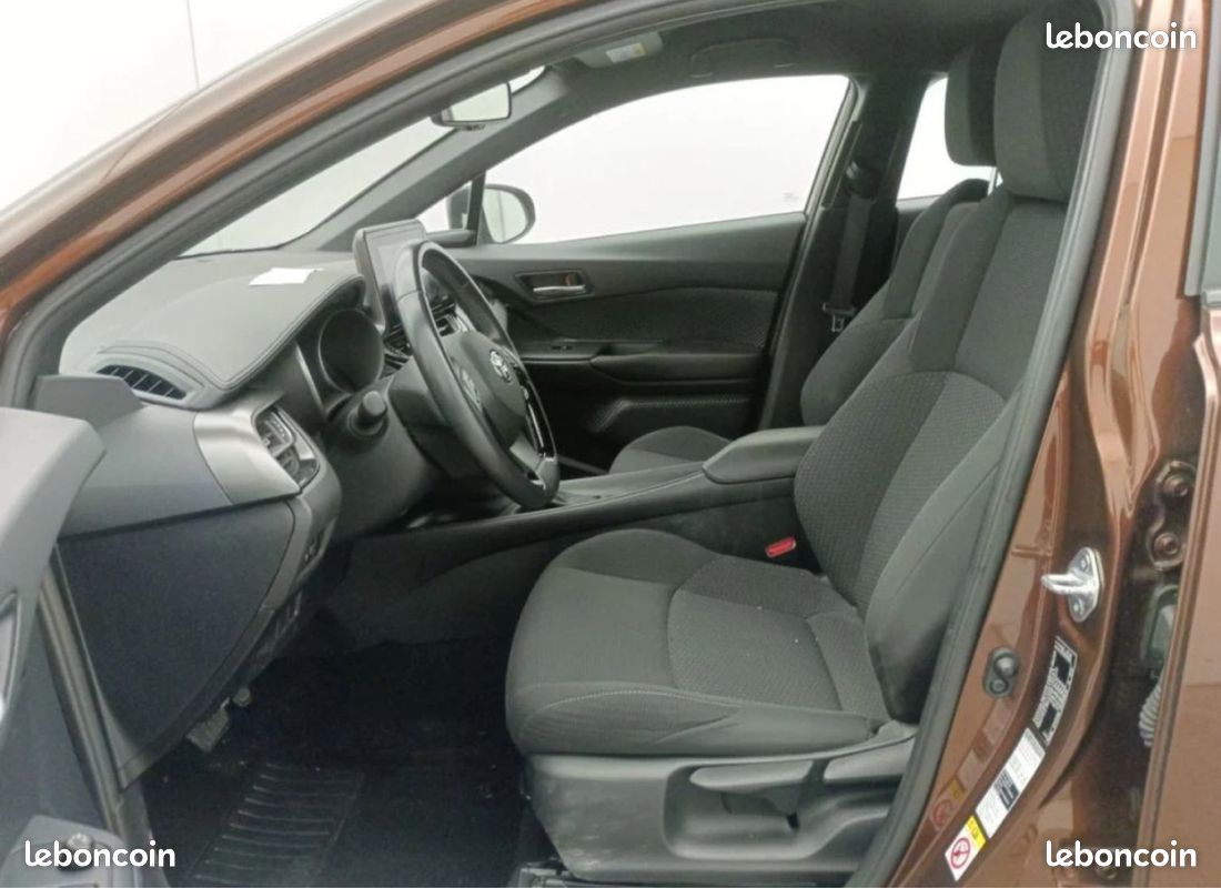 Location Voiture hybride (image 3)