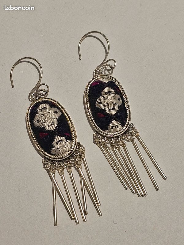 Boucles d'oreilles tibétaine (image 1)