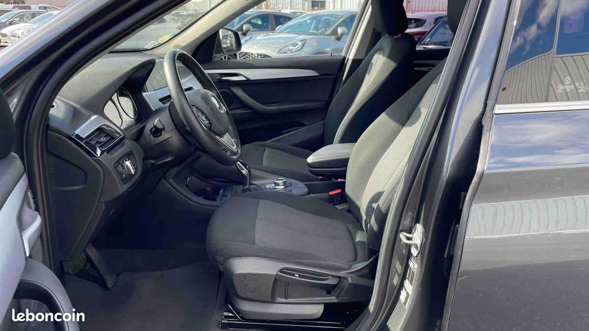 BMW X1 sDrive 18d 150 ch BVA8 Business Design (image 4)