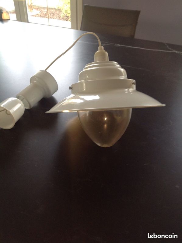 Lustre (image 1)
