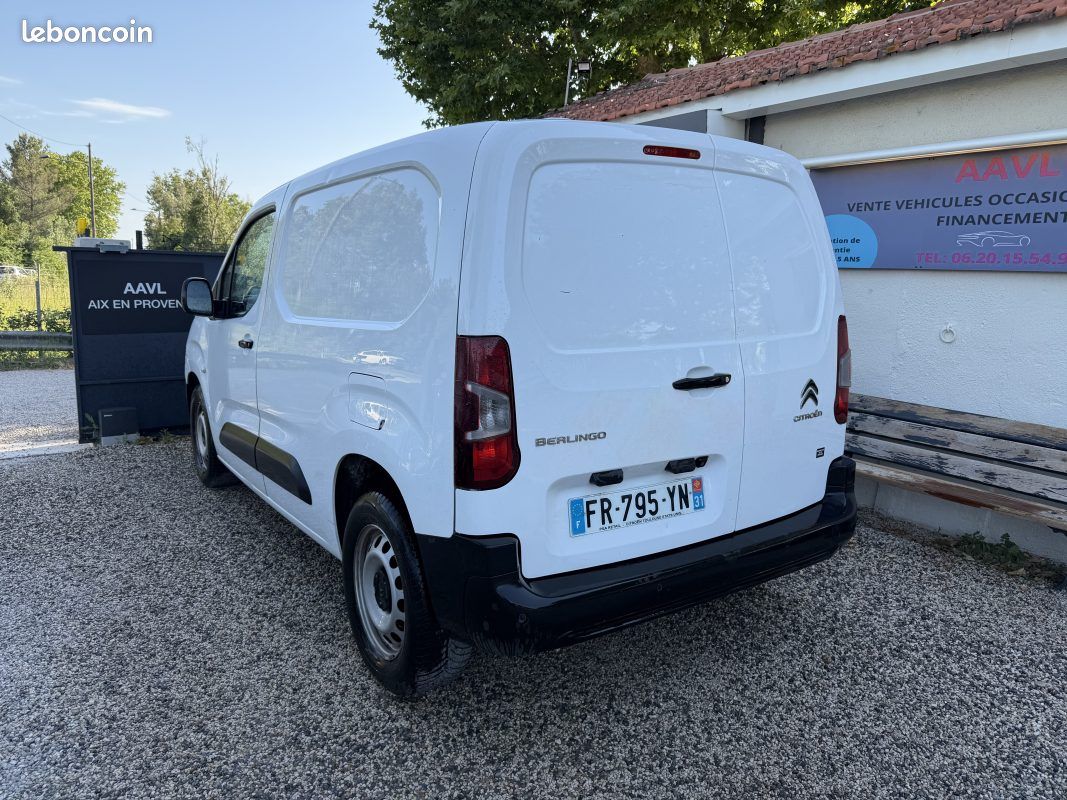 Citroen berlingo m 1.5 blue hdi 100 car play grip mode caméra 3 places 2020 (image 3)