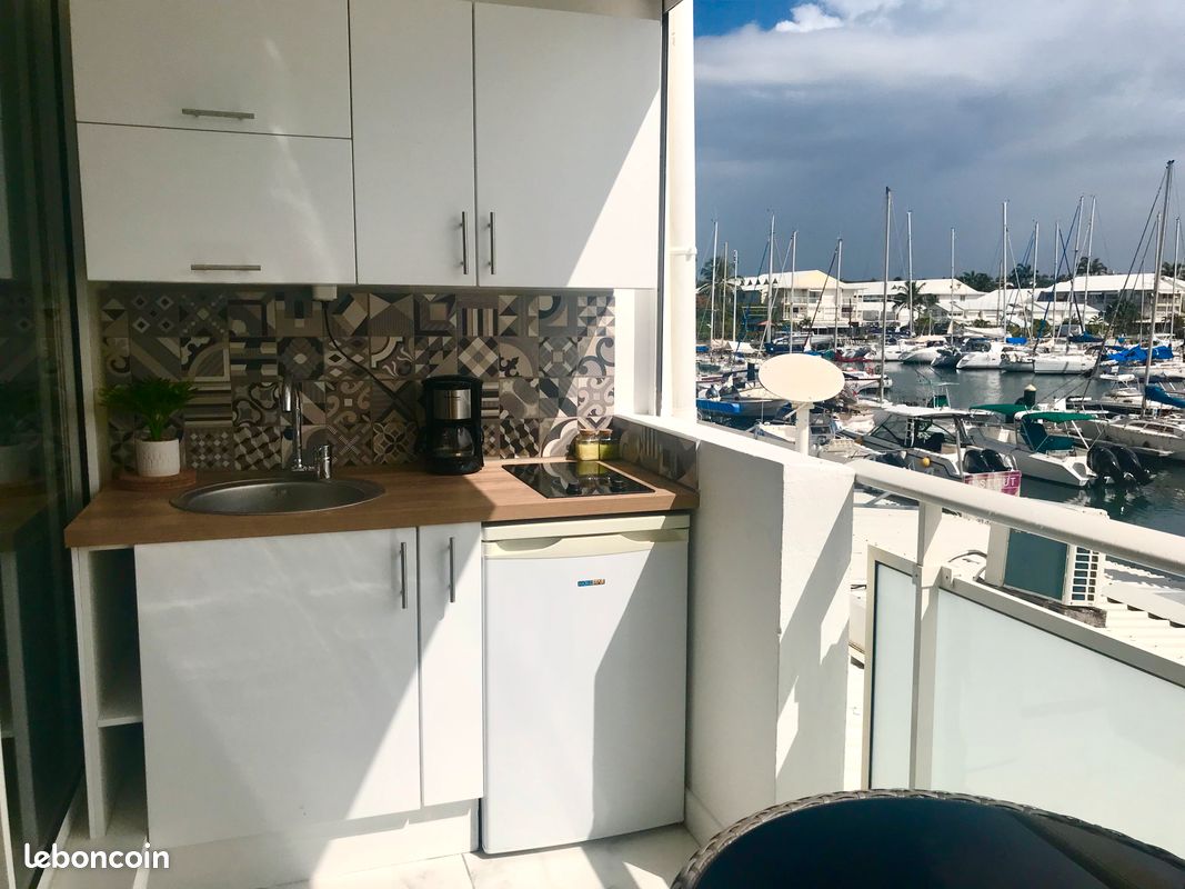 Studio avec vue sur la Marina à St-François (image 2)