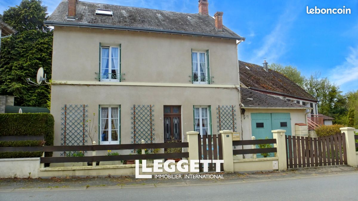 Maison 4 pièces 102 m² · à Chéniers · 102 m² · 77 000 €