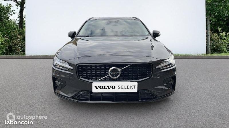 Volvo V60 B4 197ch Ultra Style Dark DCT 7 (image 8)