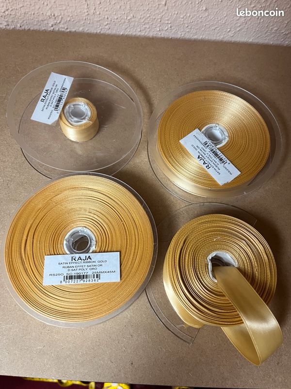 Lot de 4 rouleaux de ruban satin doré RAJA – 25 mm (image 1)