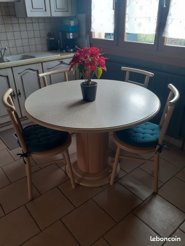 Table ronde et 6 chaises (image 2)