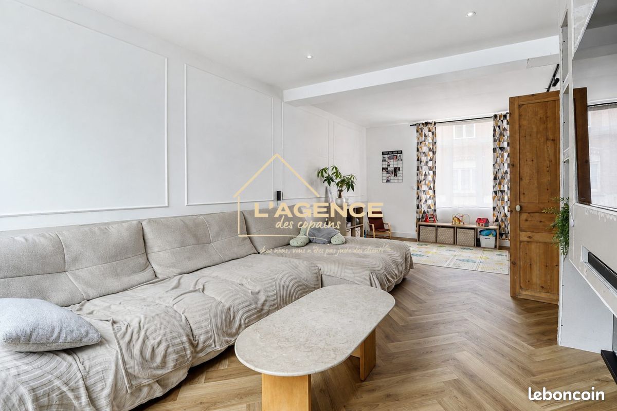 Maison 7 pièces 181 m² · à Hazebrouck · 181 m² · 346 500 €