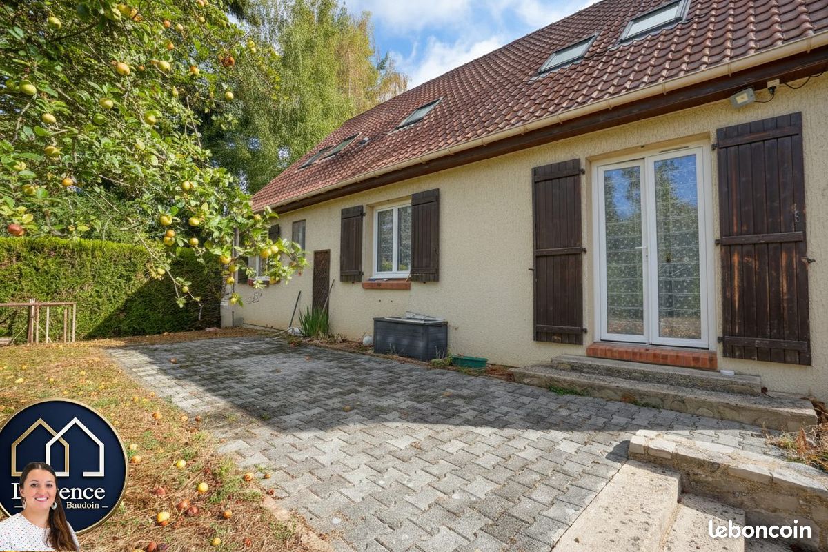 Maison 6 pièces 142 m² · à Coulombs · 142 m² · 262 000 €