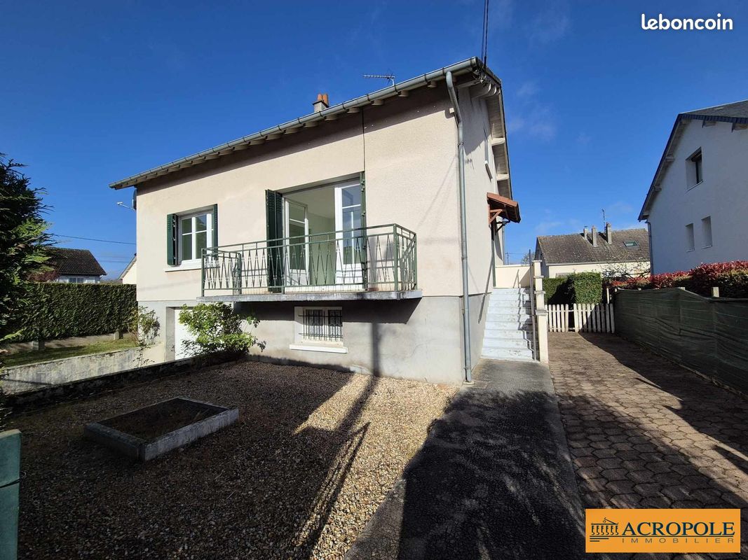Maison 4 pièces 110 m² · à Argent-sur-Sauldre · 110 m² · 122 000 €