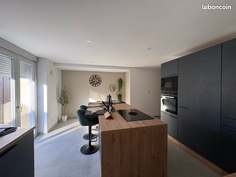 Appartement 4 pièces 100 m² · à Arc-sous-Cicon · 100 m² · 239 000 €