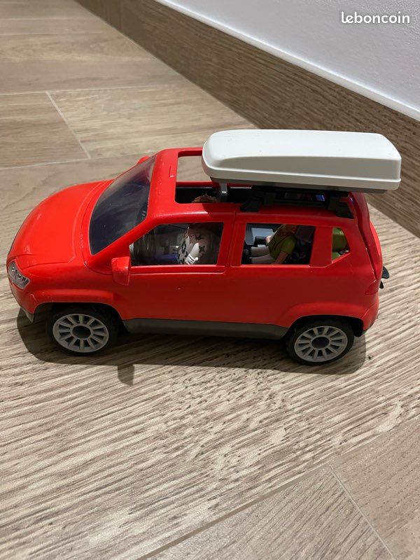Voiture playmobil et accessoires (image 4)