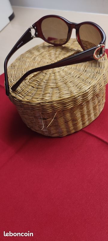 Lunette de soleil femme (image 1)