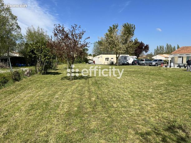 Terrain 850 m² Marigny