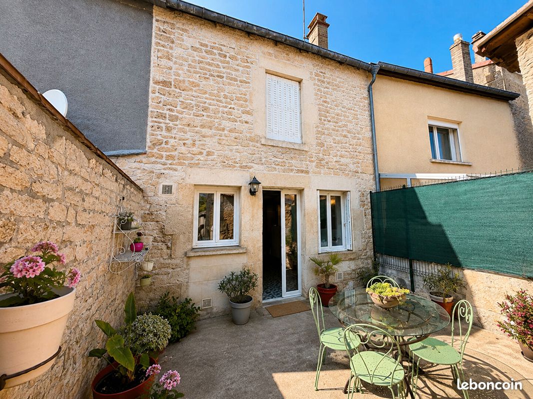 Maison 3 pièces 98 m² · à Biesles · 98 m² · 105 000 €