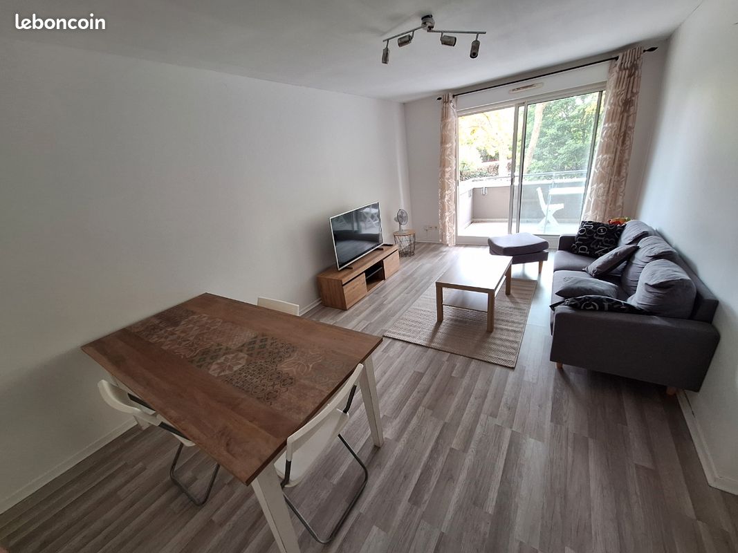 Appartement 2 pièces 50 m² · à Cenon · 50 m² · 800 €