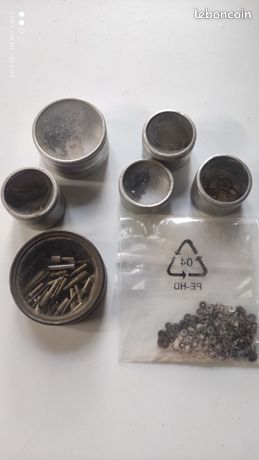 Lot De Petite Visserie Ancienne Pour Horlogerie - Pièces Vintage Pour Réparation Ou Création