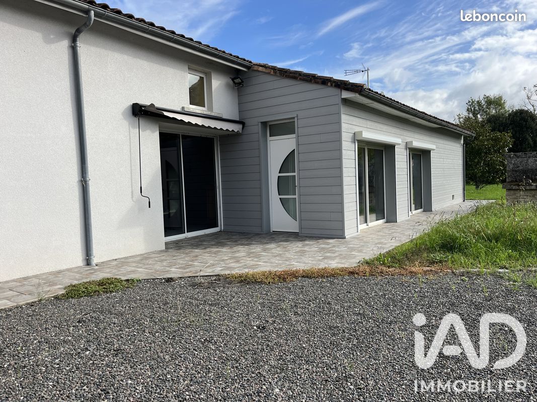 Maison 5 pièces 208 m² · à Genac-Bignac · 208 m² · 235 000 €