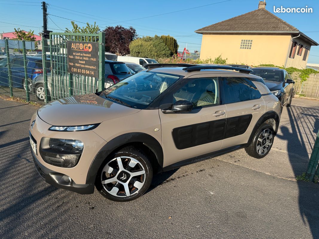 CITROEN C4 CACTUS 1.2 PURETECH 82 SHINE PAYEZ EN 4x 10x 12x 24x 36x -  Voitures