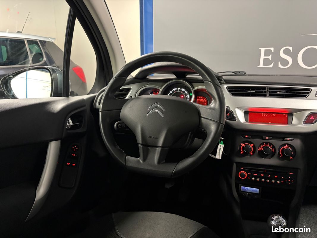 Citroën C3 1.6 HDi 92 Tendance confort (image 8)