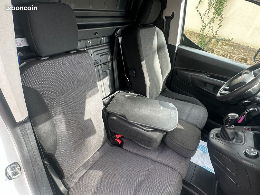 CITROEN BERLINGO Van M 1000kg 1.6 BlueHDi 100 ch 3 places (image 16)