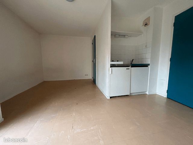 Appartement 1 pièce 19 m² - Poitiers 86000 (image principale 0)
