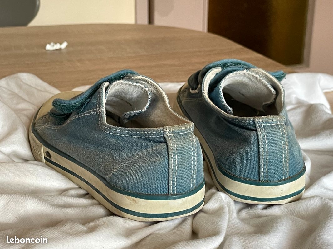 Baskets basses enfant en toile pointure 30 (image 4)