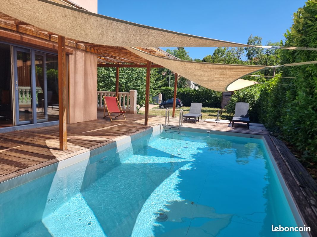 Maison individuelle avec piscine, 5 pièces 4 chambres et ...