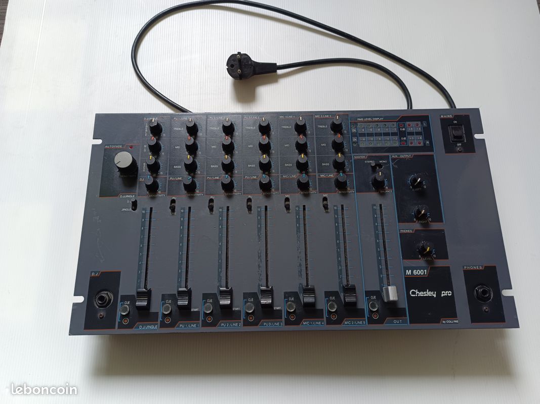 Table De Mixage DJ CHESLEY PRO M 6001 – 10 Canaux Analogique – Bon état
