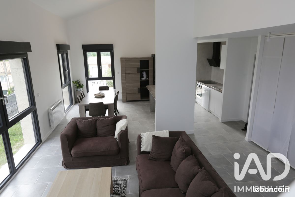 Appartement 6 pièces 135 m² · à Créon · 135 m² · 245 000 €