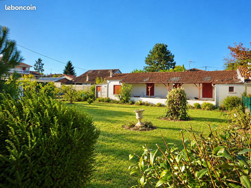 Terrain - Bègles – 494 m² arborés, parc et tram à pied · 291 000 €