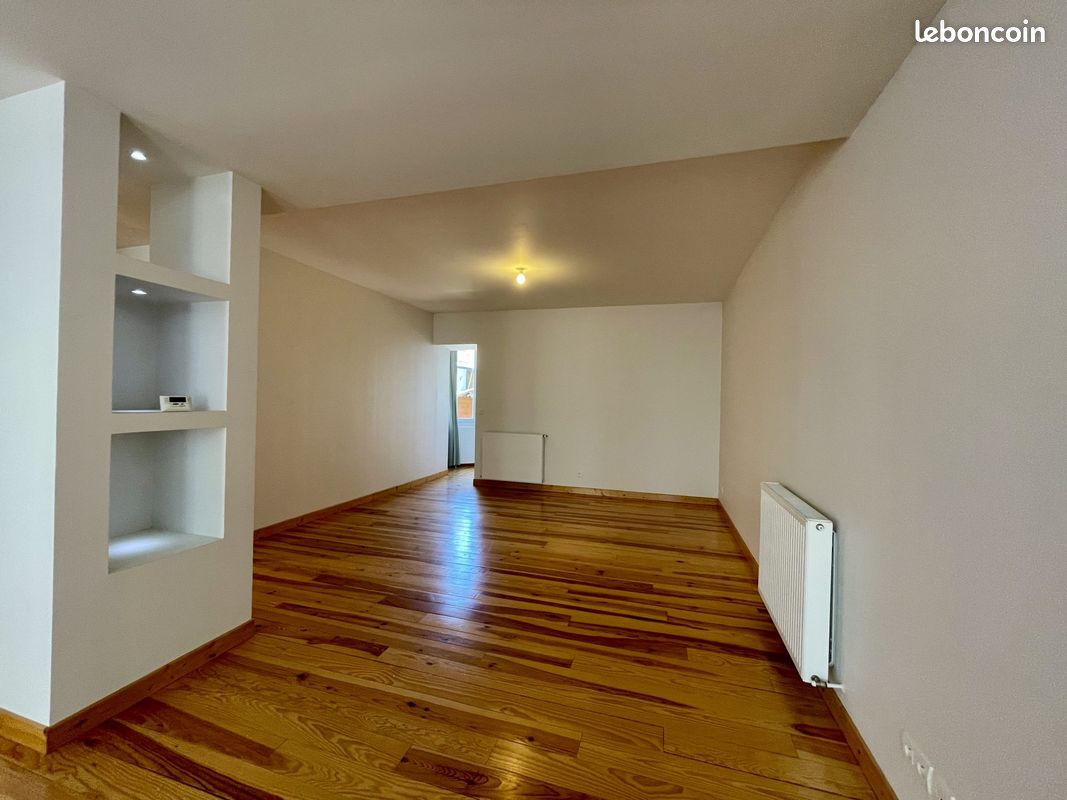 Appartement 4 pièces 120 m² · à Pau · 120 m² · 995 €/mois