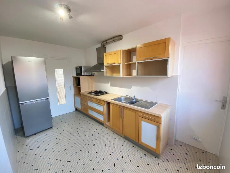 Appartement 3 pièces 69 m² · à Dijon · 69 m² · 923 €