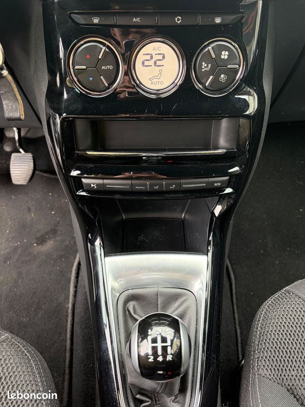 Ds ds 3 1.2 110cv connected chic / camera / courroie neuve / garantie 6 mois (image 16)