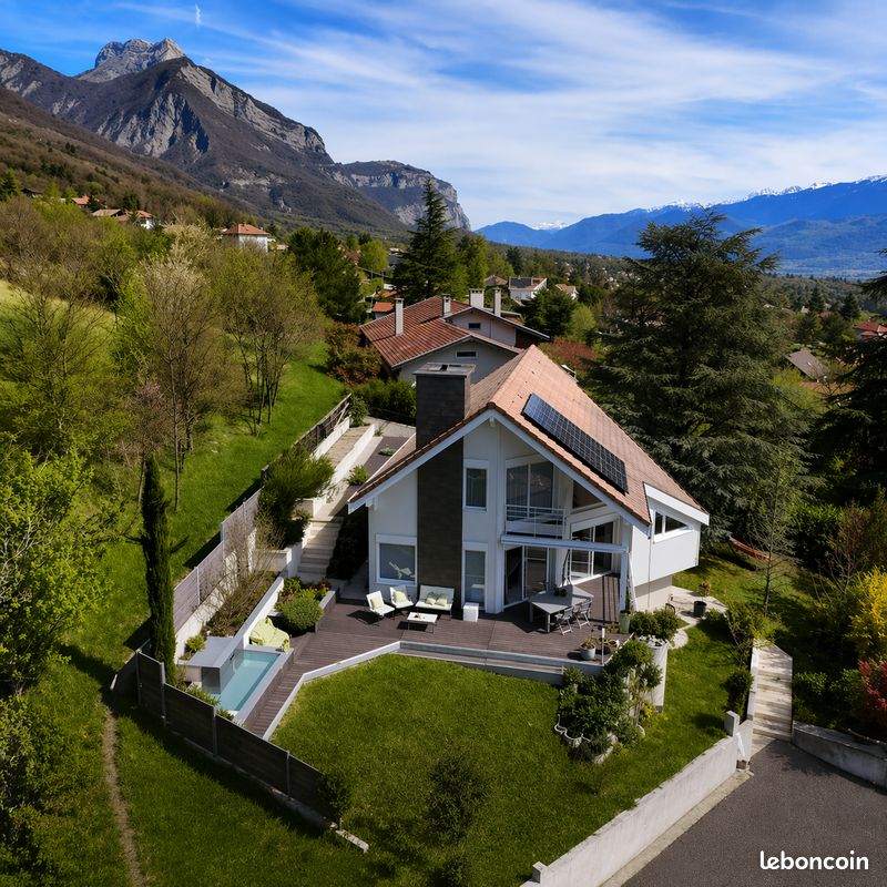 Maison 5 pièces 165 m² · à Saint-Ismier · 165 m² · 795 000 €