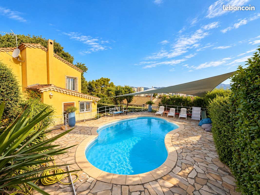 Maison 4 pièces 102 m² · à La Seyne-sur-Mer · 102 m² · 655 000 €