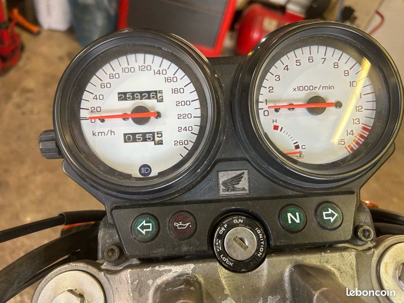 Honda 600 Hornet 26 000 klms (image 3)