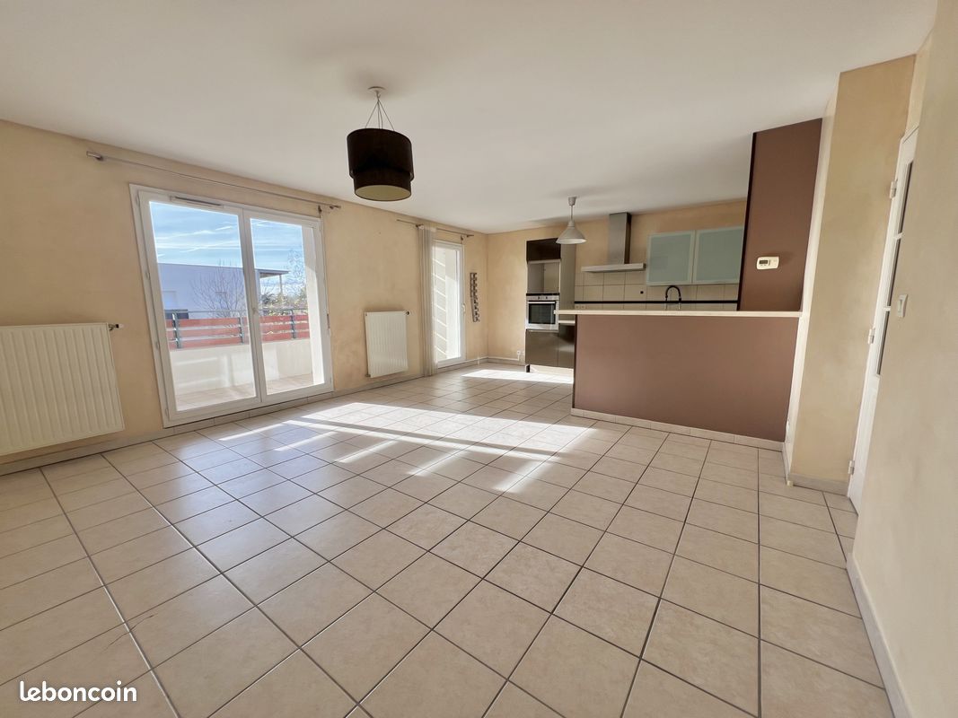 Appartement 3 pièces 64 m² · à Mions · 64 m² · 990 €