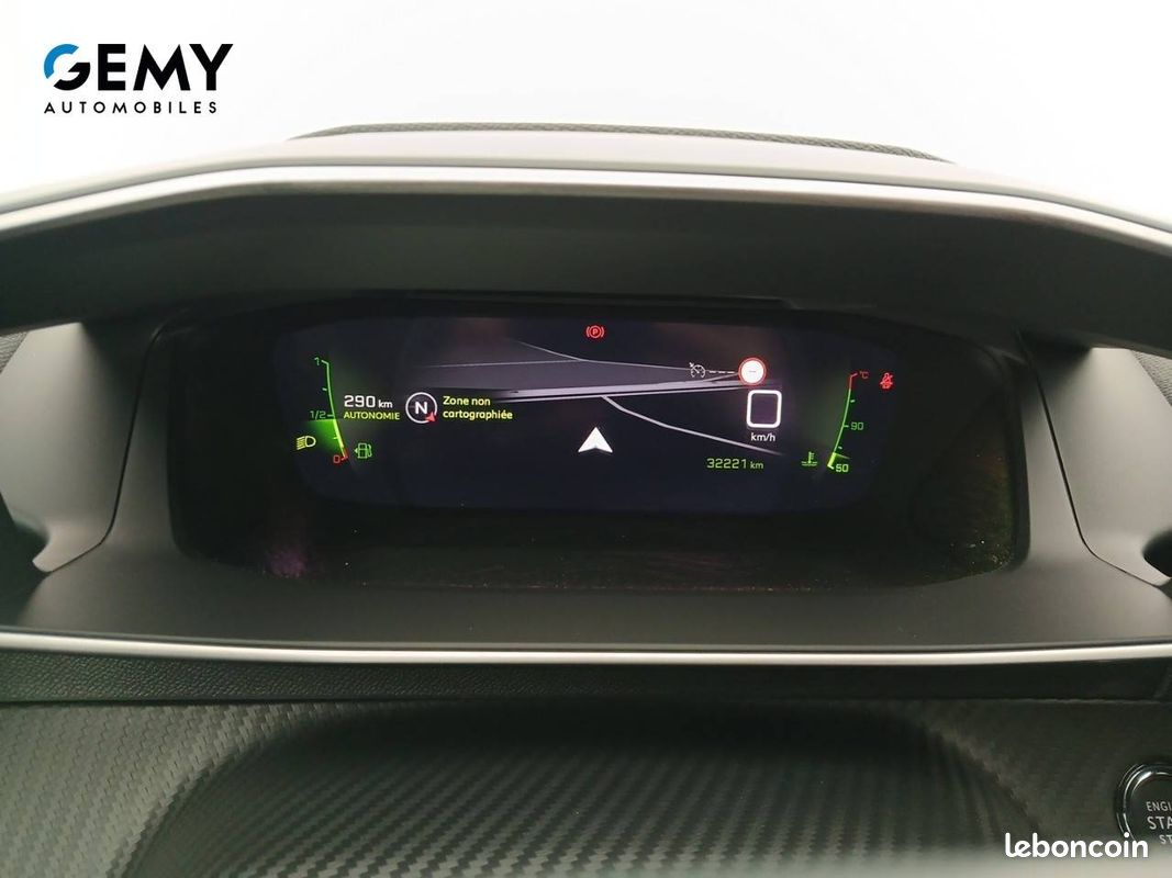 PEUGEOT 208 PureTech 100 S&S BVM6 GT (image 16)