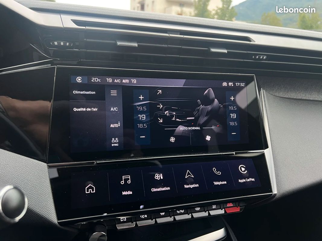 Peugeot 308 1,5 BLUE HDI 130 ALLURE CARPLAY - CAMÉRA 360 - ACC - LED (image 34)