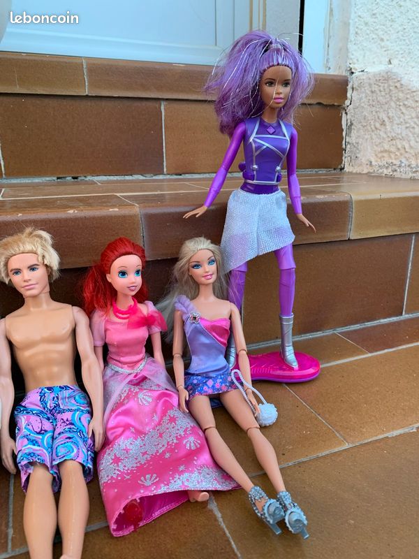 Barbies (image 4)