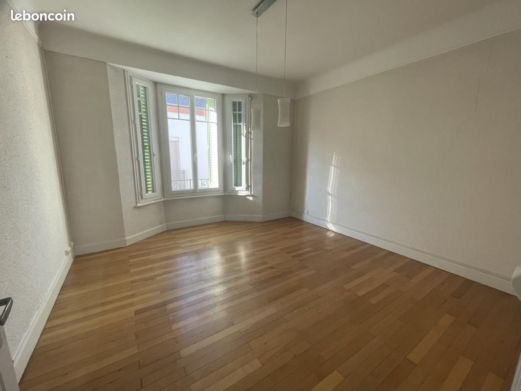 Maison 6 pièces 140 m² · à Vichy · 140 m² · 190 000 €