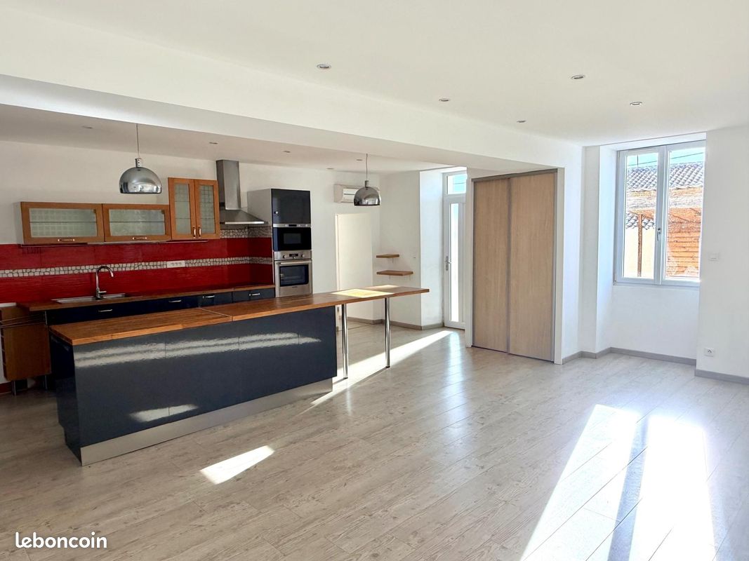 Maison 5 pièces 141 m² · à Saint-Savinien · 141 m² · 229 000 €
